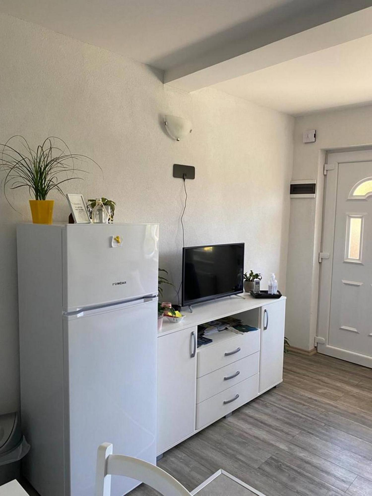 Drniš Rural Apartment Ante מראה חיצוני תמונה