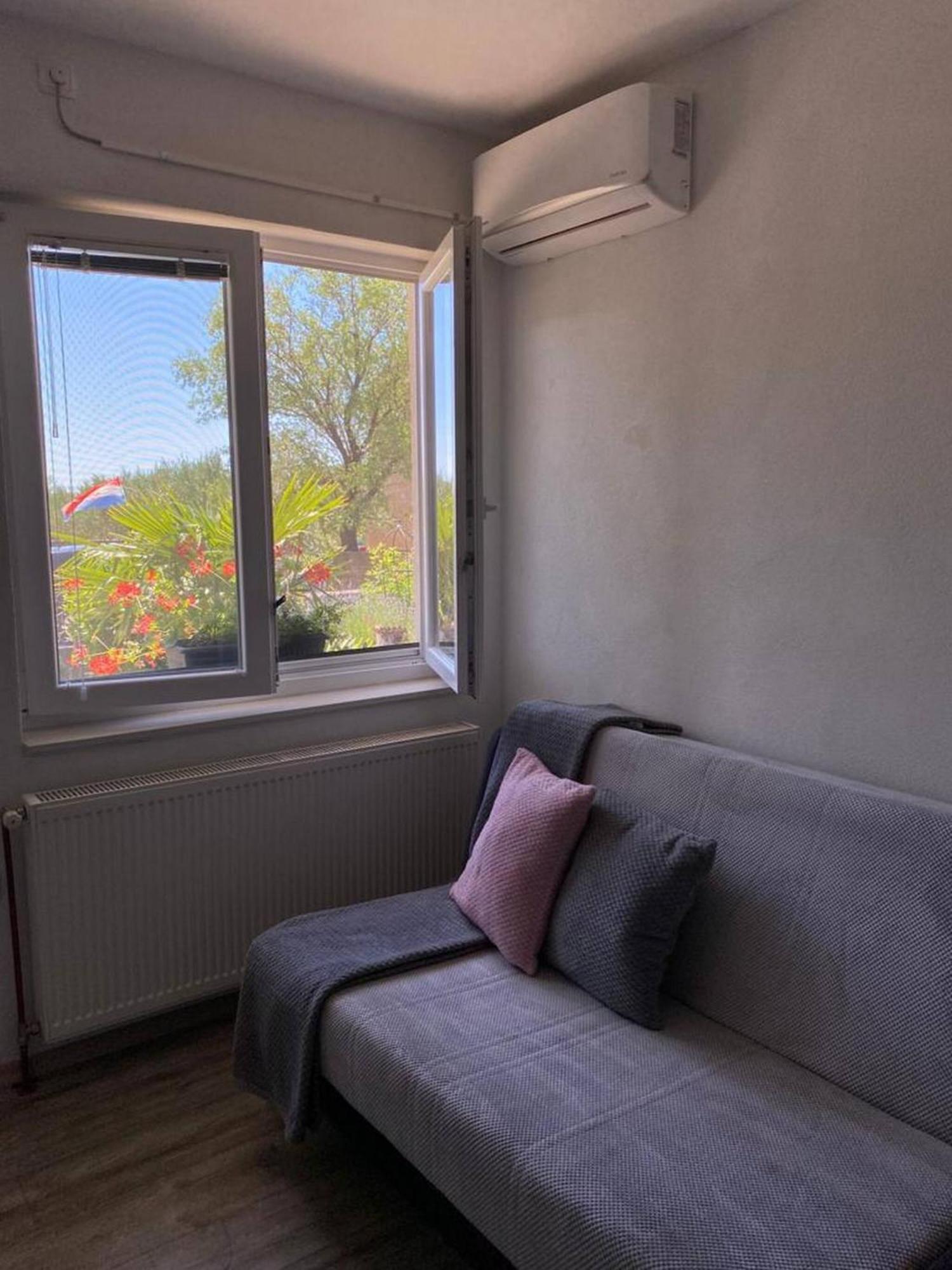 Drniš Rural Apartment Ante מראה חיצוני תמונה