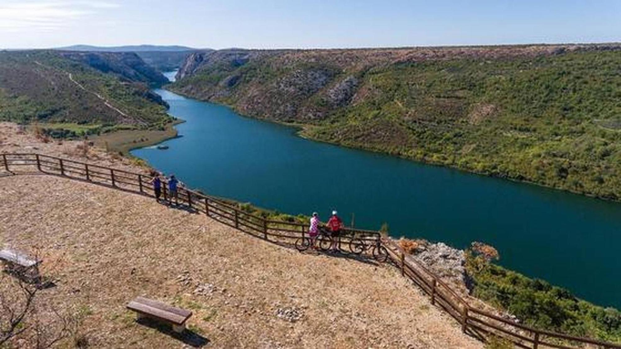 Drniš Rural Apartment Ante מראה חיצוני תמונה